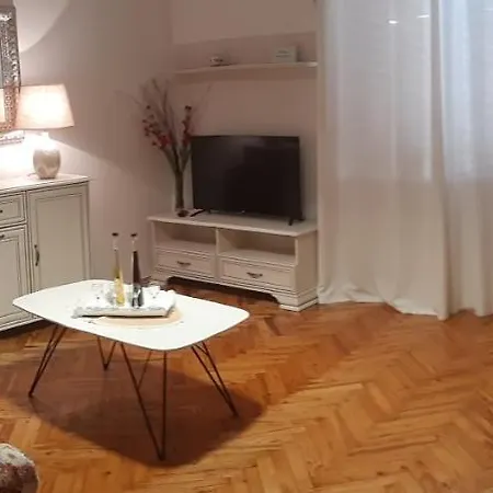 Ivana Apartment *