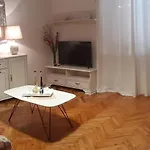 Ivana アパート *