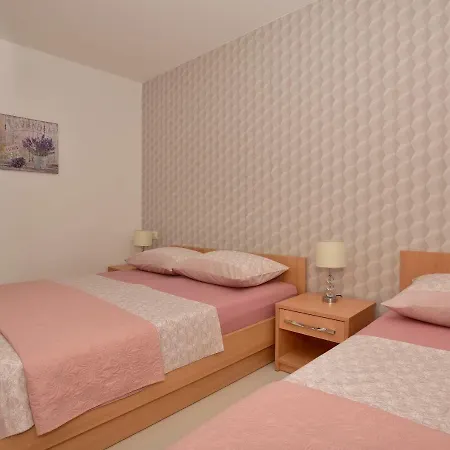Ivana Apartman Makarska