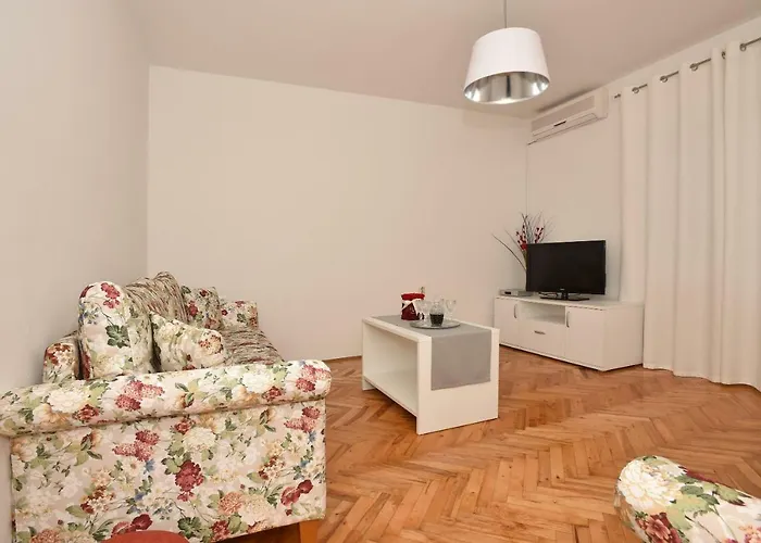 Ivana Apartament Makarska